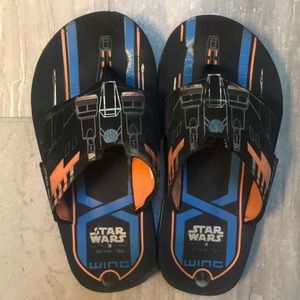 Star Wars Stride Rite flip flops, 11M